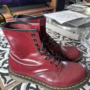 Women’s Doc Martens - Lightly Scuffed